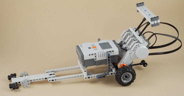 LEGO Mindstorms NXT Dragster
