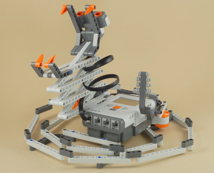 LEGO Mindstorms NXT Rattlesnake