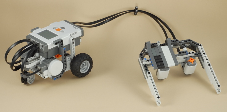 LEGO Mindstorms NXT Car with Game Controller